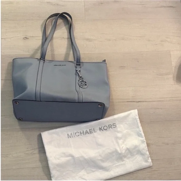 LAST CHANCE❗️ Michael Kors Light Blue Tote - Picture 3 of 9